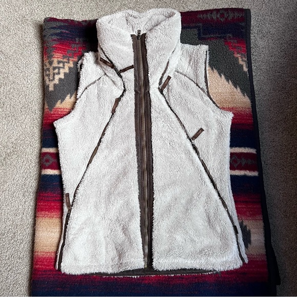 Kuhl Womens Flight Vest Size Large in color “Stone” - Picture 1 of 8